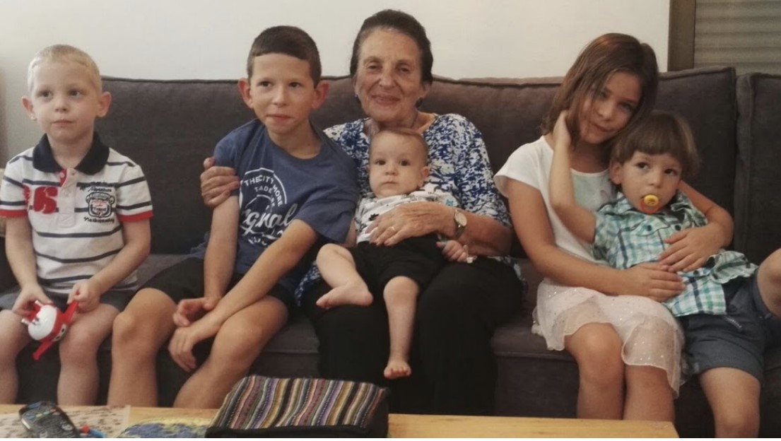 Alisa with her great-grandchildren, September 2017